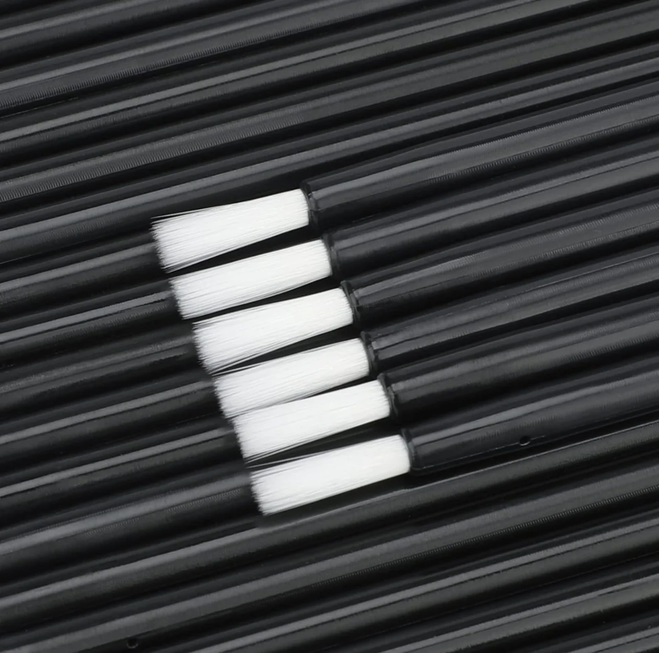 Black Disposable Lip Brush - Image 3