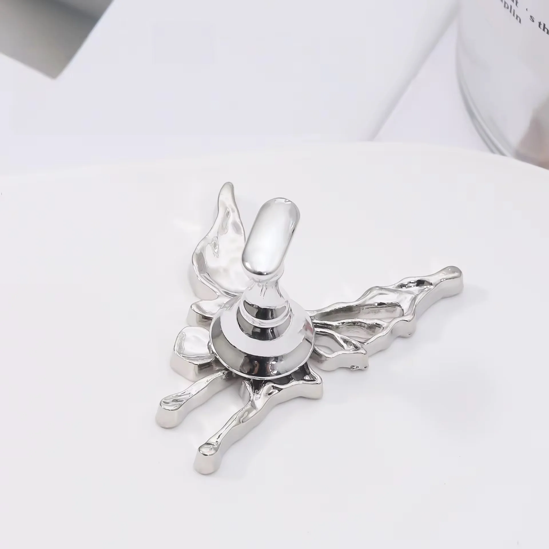Butterfly Nail Stand - Image 2