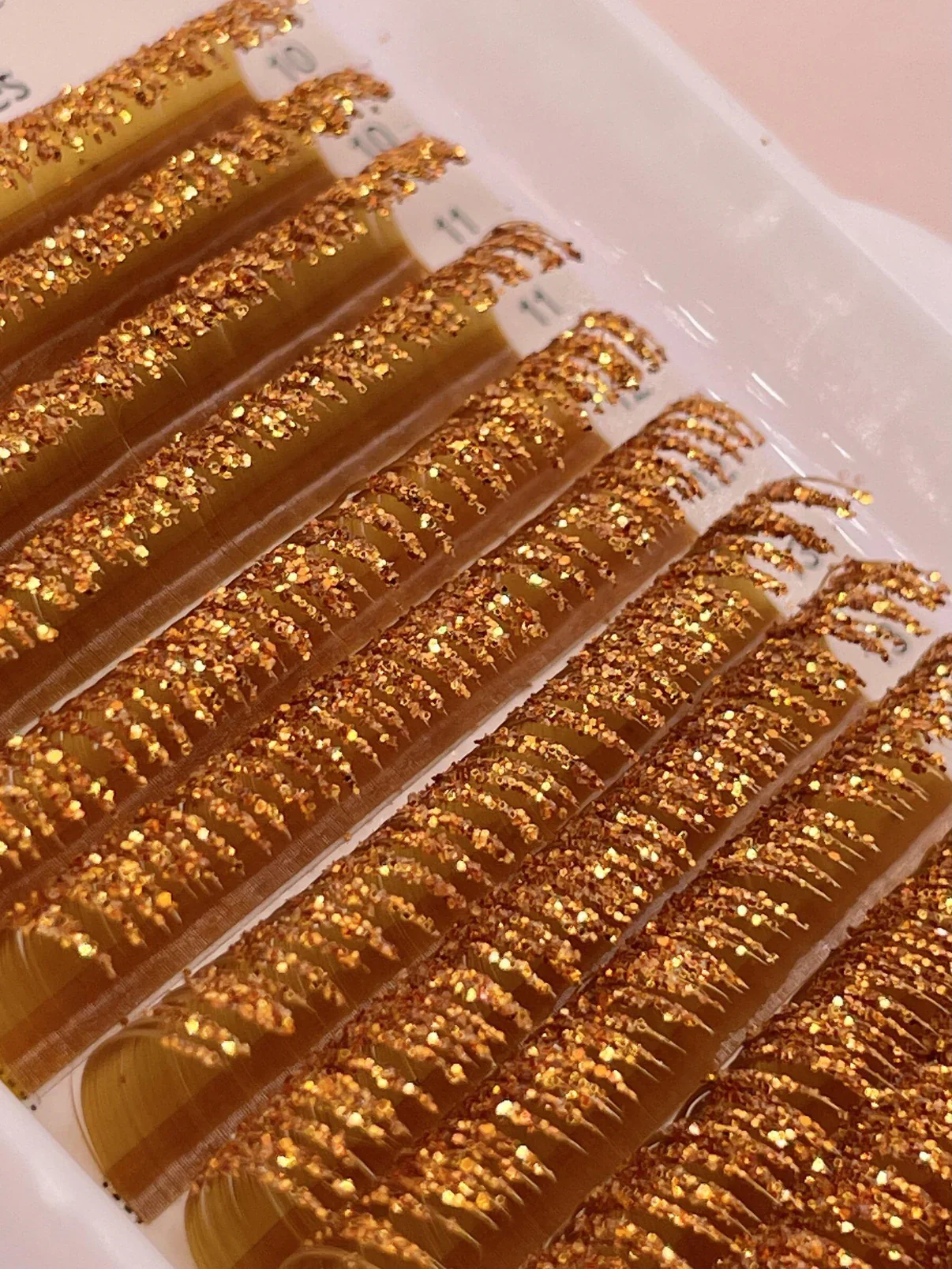 ELAN GLITTER 0.10 D MIX 10-17mm VELVET MINK LASHES - Image 2