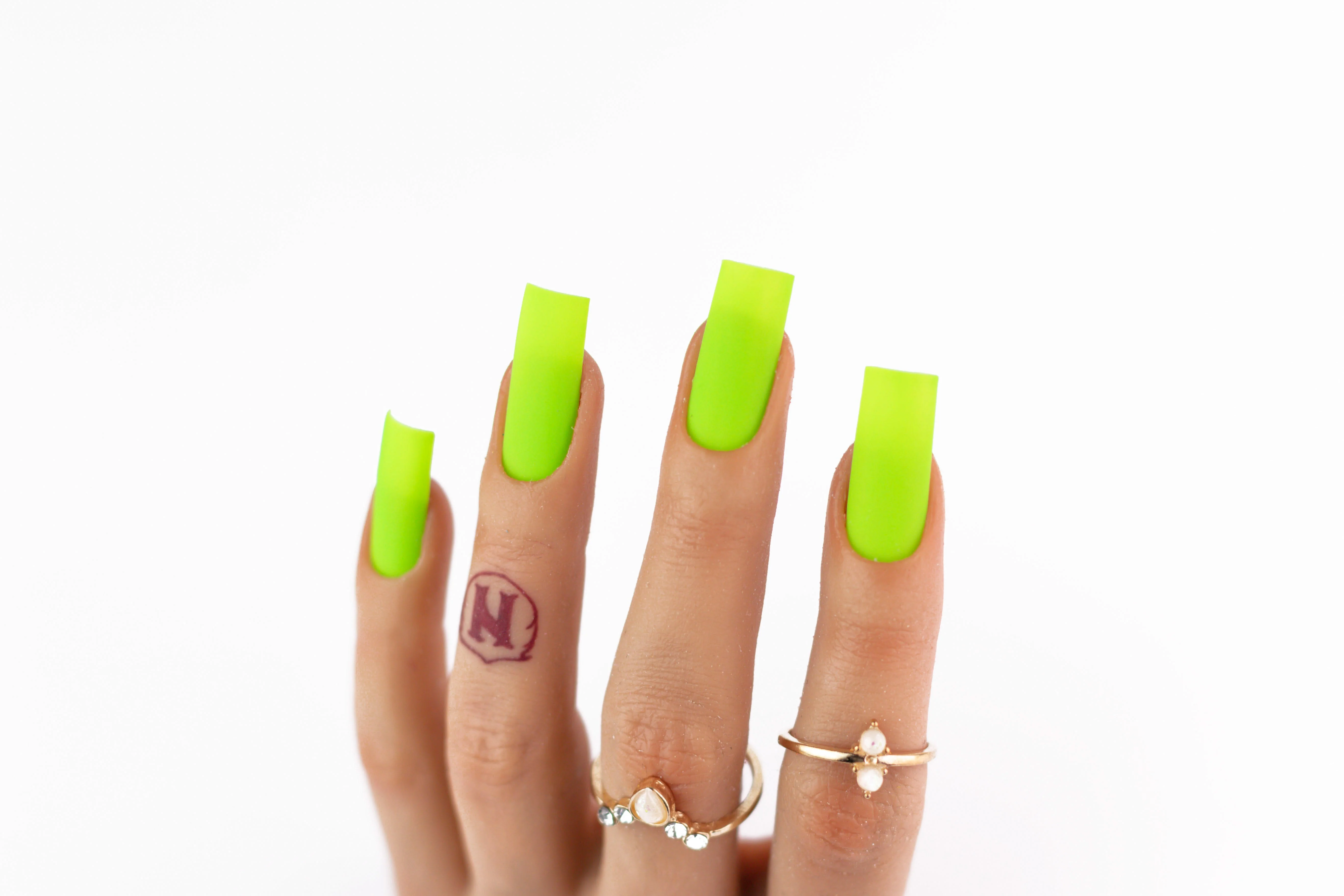 NOTPOLISH M100 HOT LIME BLING POWDER - Image 2
